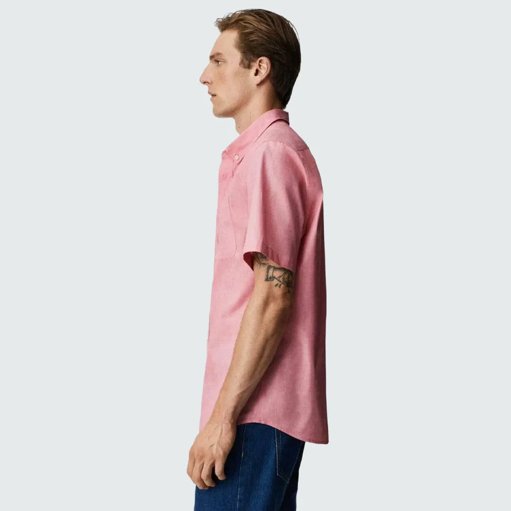 Short-Sleeve Oxford Shirt3